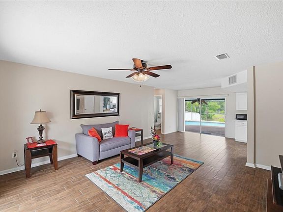 3rd image of 3643 WOODHILL DRIVE