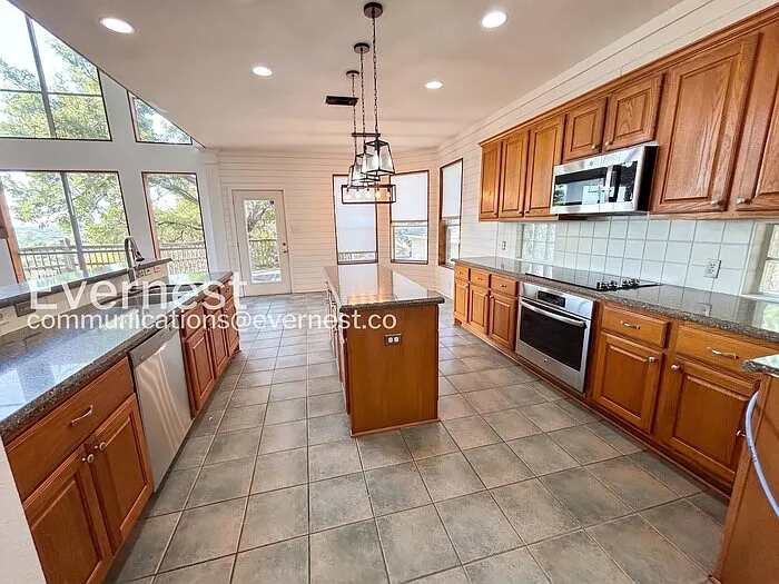 715 Belmark Ct — Photo 5