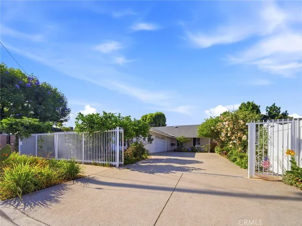 15050 Martha St, Van Nuys, CA 91411