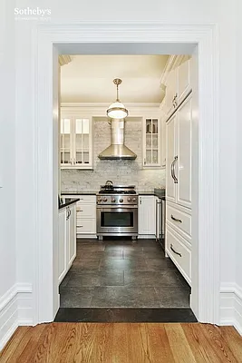 Sold by Sotheby's International Realty | media 4