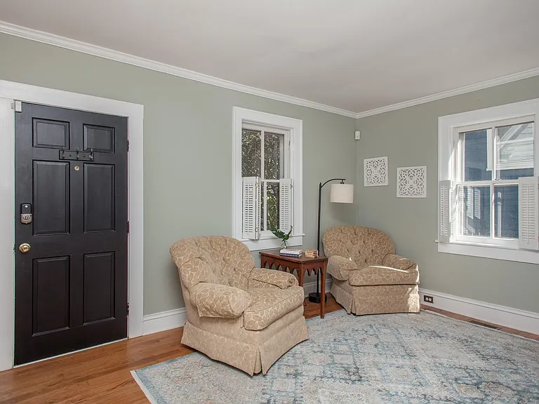 1312 Poplar St — Photo 4