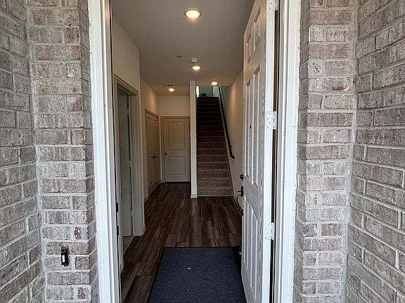 2nd image of 5364 Cornerstone St