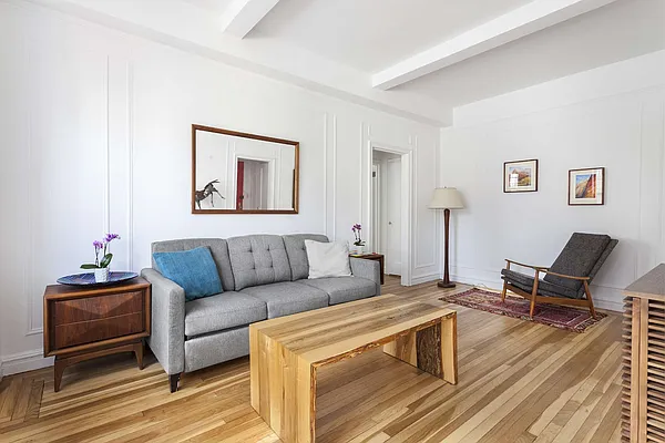 Sold by Stribling | media 11