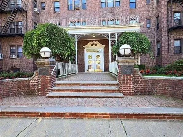 17040 Highland Avenue #106, Jamaica Estates, NY 11432