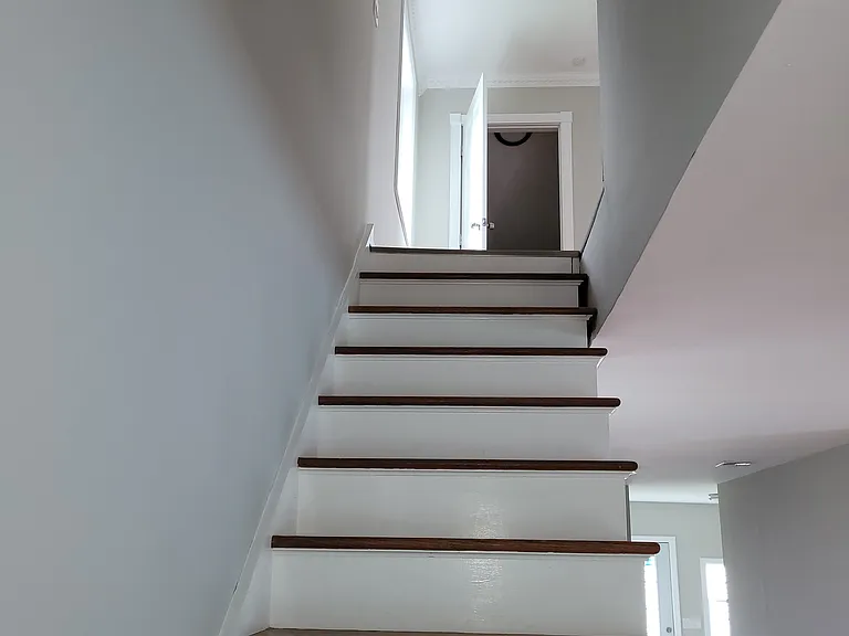 27-29 Highland Ave #27 — Photo 4