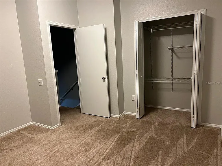 8674 Hunters Key Cir — Photo 14