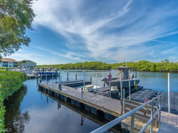 242 Newport DR #502, NAPLES, FL 34114