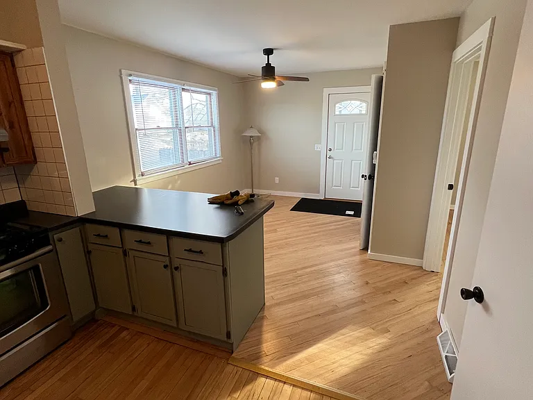 529 N Fair Oaks Ave — Photo 11