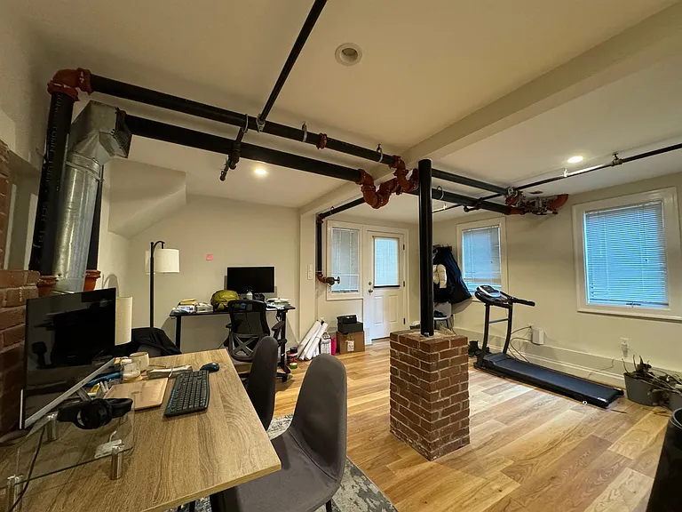 1110 Massachusetts Ave #1 — Photo 11