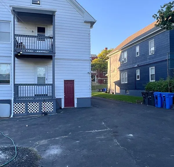 271 Holcomb St #1 — Photo 10