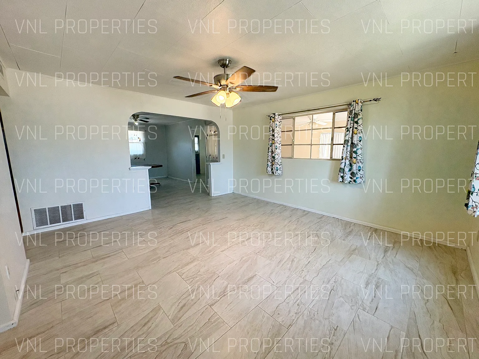 2 bed, 1016 sqft, $1,200 — Photo 4
