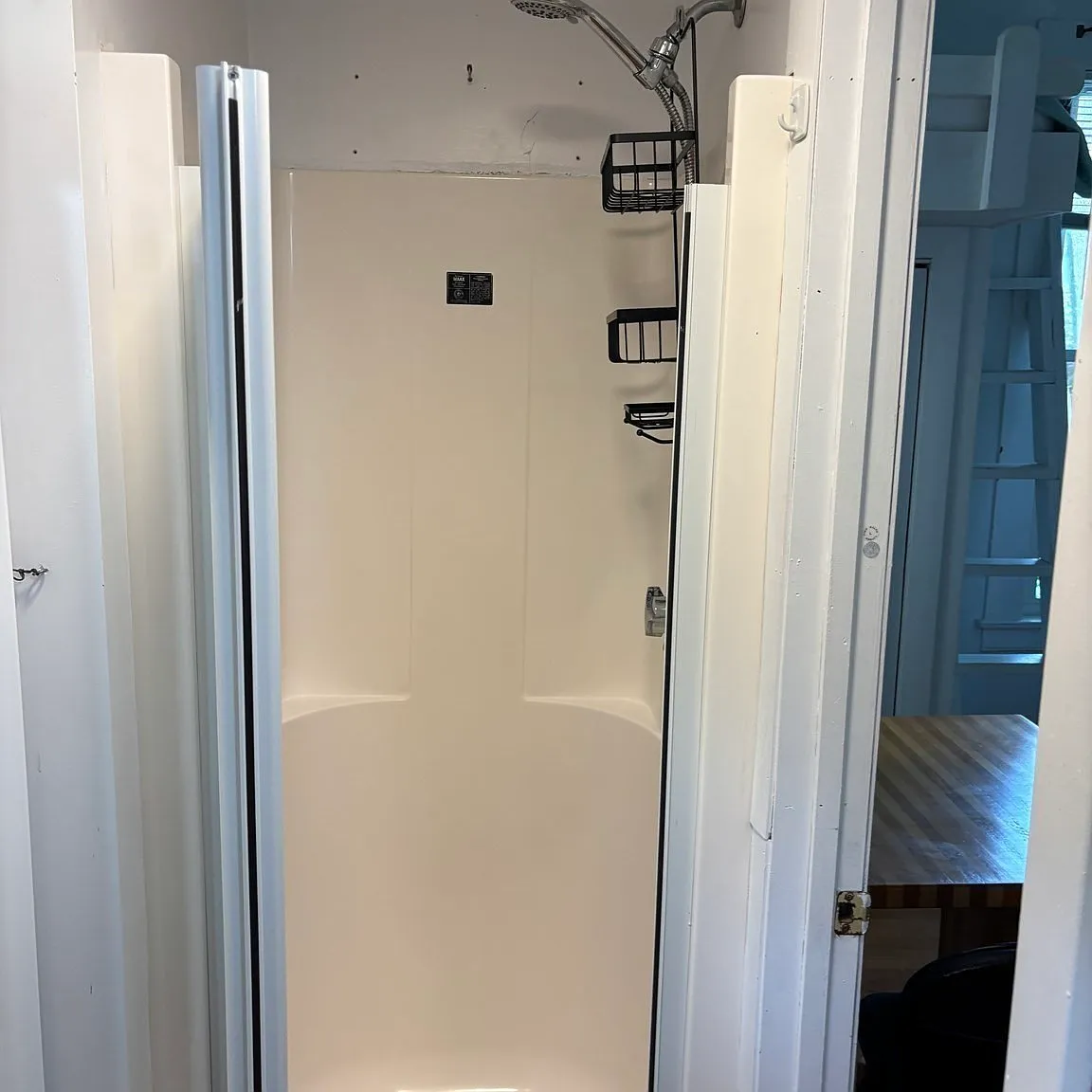 Studio, 150 sqft, $1,700 — Photo 1