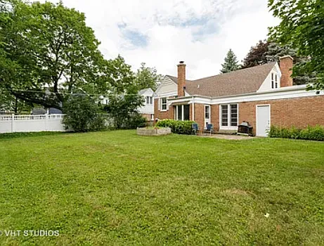 3207 Illinois Rd — Photo 11
