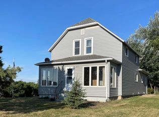 213 N Central Ave, Beach, ND 58621