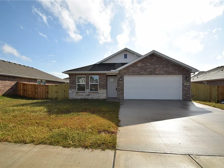 2071 Bluestem Dr — Photo 22