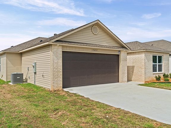2nd image of 15057 Thompson Branch Trl