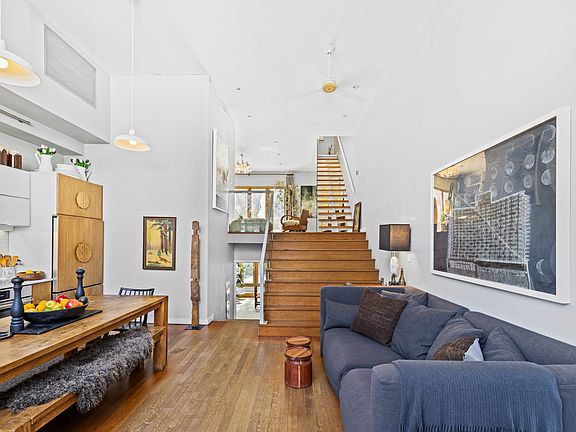 3rd image of 44 Sharon St #1