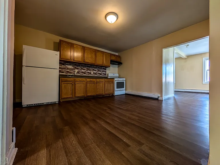 278 Sayles St #2 — Photo 17