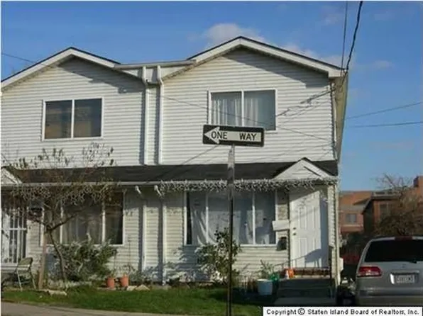 141 John St, Staten Island, NY 10302