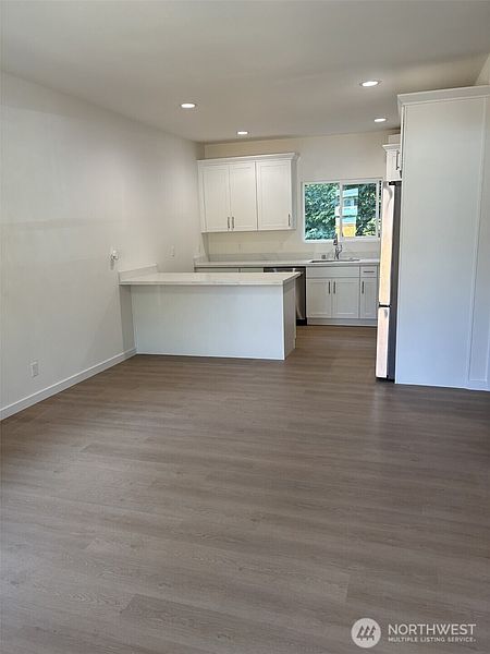 3rd image of 7537 S Dillard Avenue