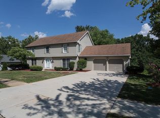1586 Candish Ln, Chesterfield, MO