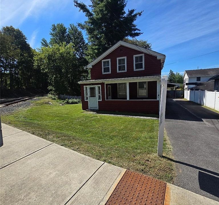 1st image of 56 Higby Rd