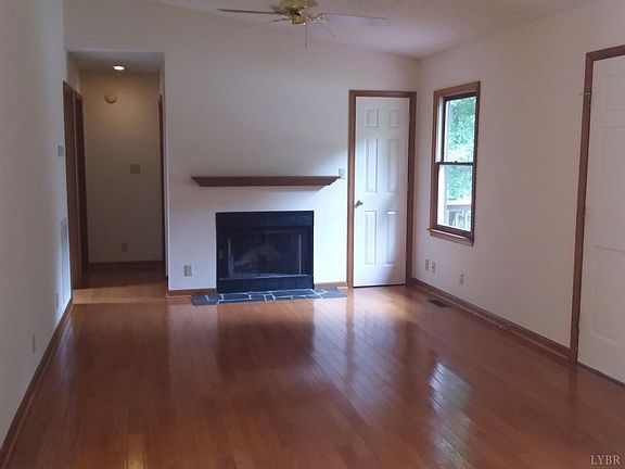 5th image of 1277 Oakwood St