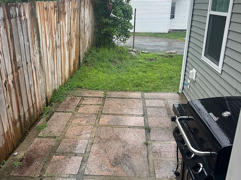 2 Newell Ct — Photo 13