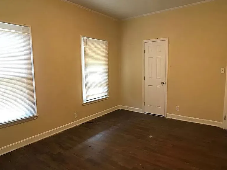 8600 Moores Chapel Rd — Photo 3