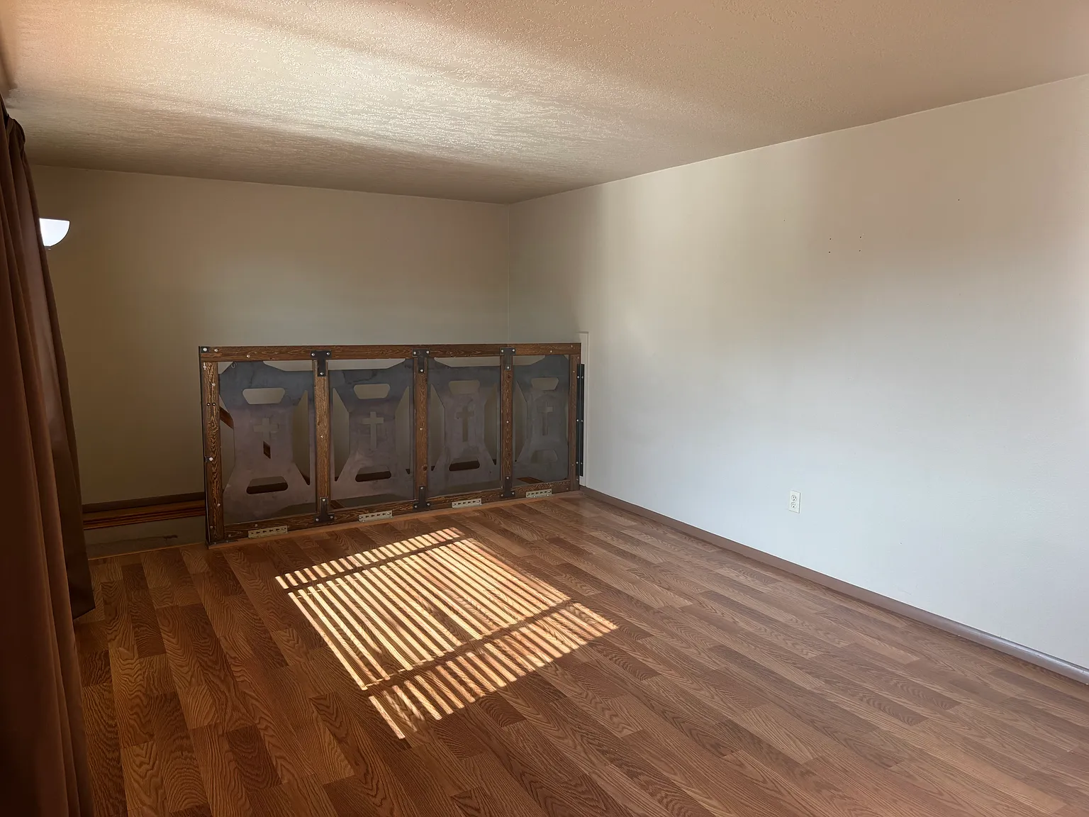 3 bed, 800 sqft, $1,900 — Photo 3