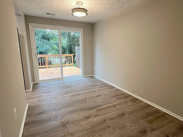 16337 Pewter Ln — Photo 3