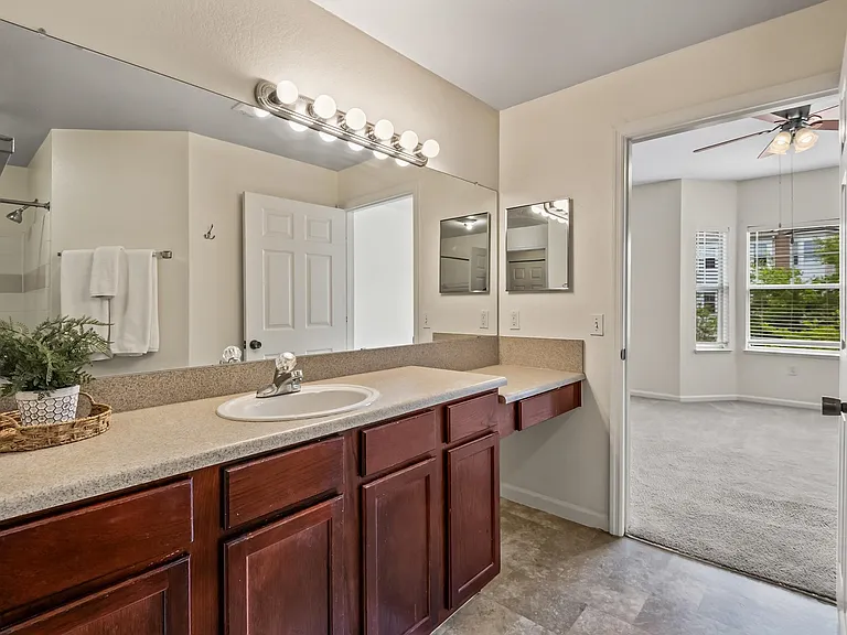 2801 Chancellorsville Dr #1333 — Photo 30