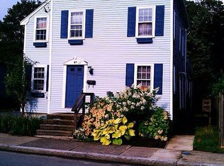 27 Houston Ave, Newport, RI 02840