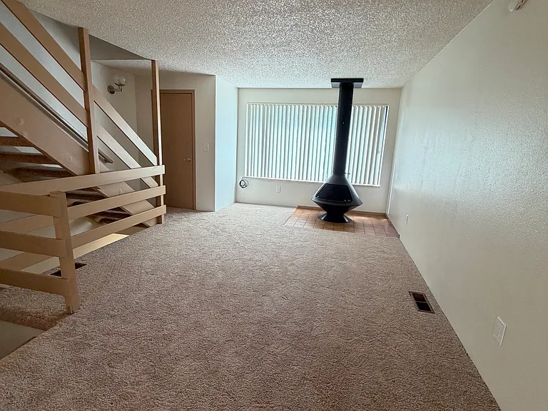 14338 SW Farmington Rd — Photo 2