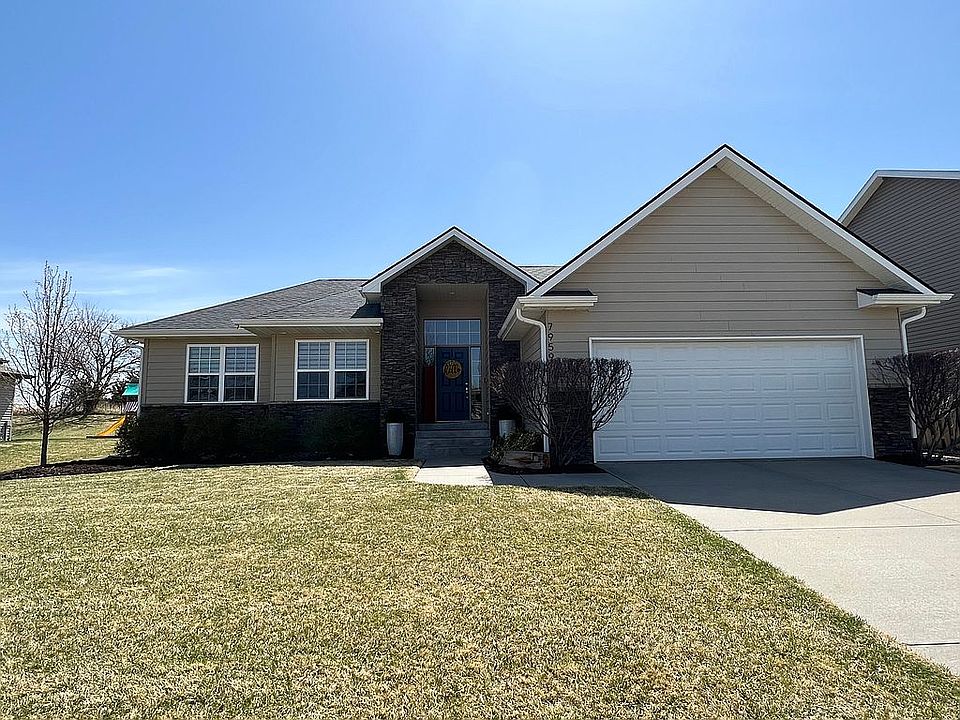 1st image of 7959 Renatta Dr