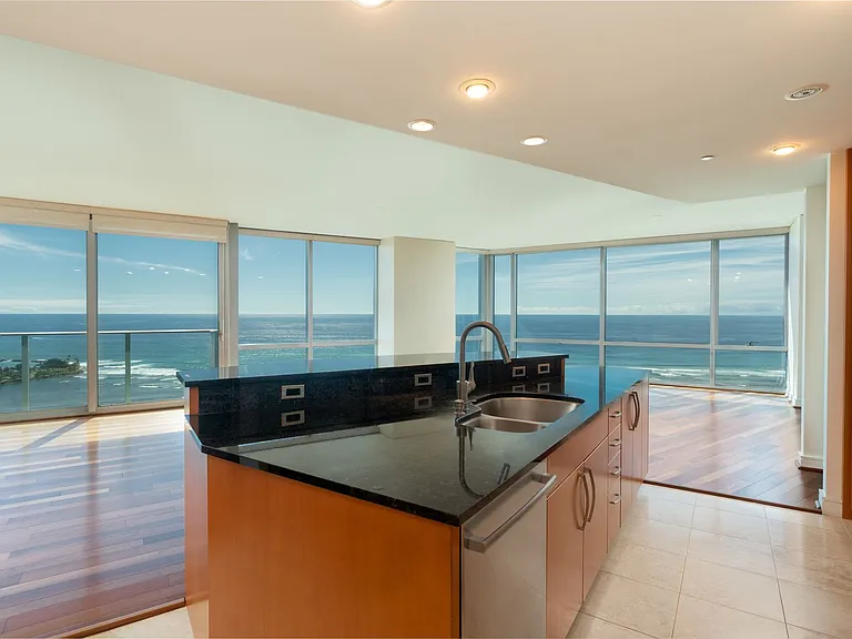 1288 Ala Moana Blvd #31D — Photo 7