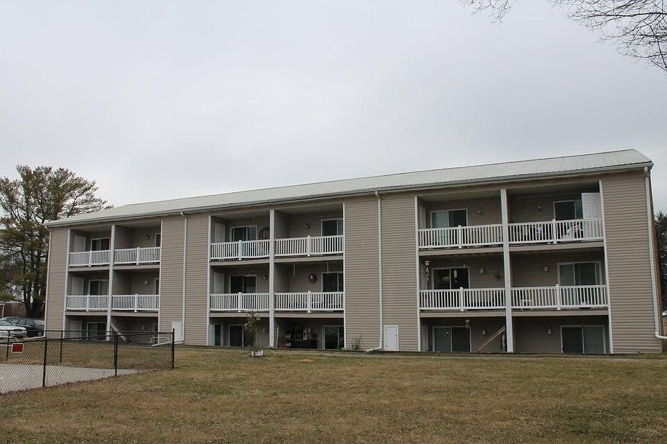 1st image of 807 Whitney Ave NW #303A