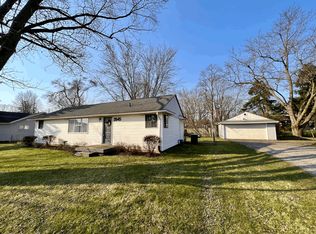 2645 Watkins Lake Rd, Waterford, MI 48328