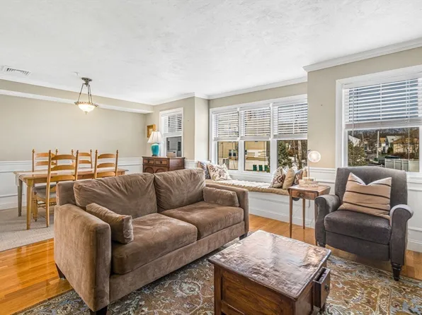 909 Washington St Unit 8, Norwood, MA 02062