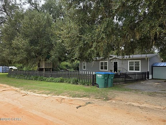3rd image of 2377 Phillips Rd