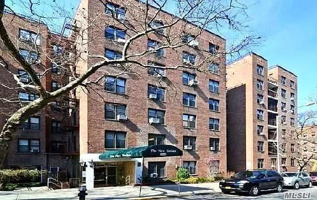Sold by Benjamin Realty Since 1980 | media 1