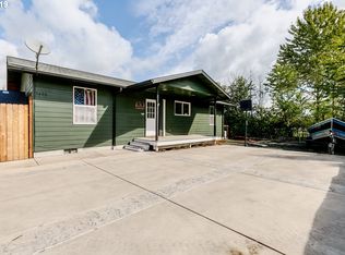 5446 E St, Springfield, OR 97478