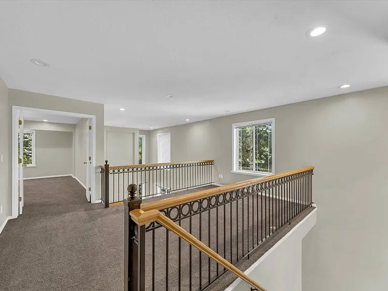 691 E Union Pines Ct — Photo 7