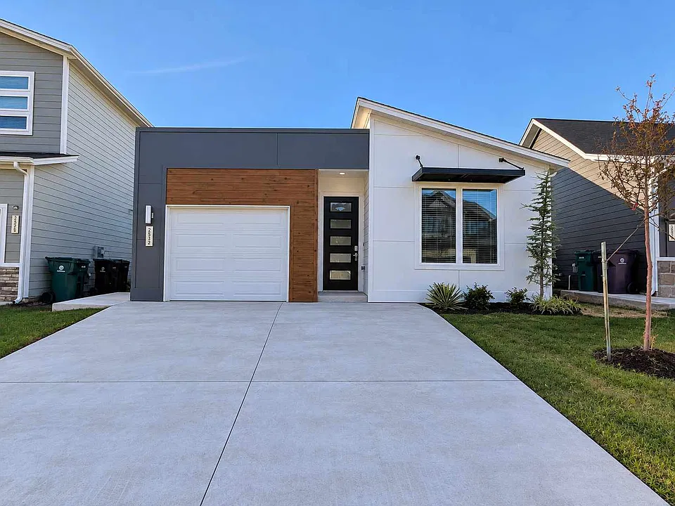 2532 NW 130th St