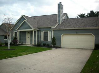 47 Pond Dr #47, Rocky River, OH 44116