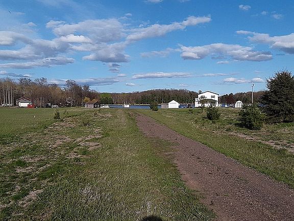 Wennerberg Lake Drive Spur