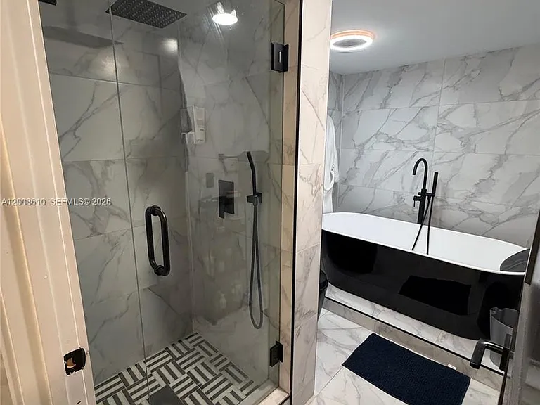 5800 Camino Del Sol #306 — Photo 12
