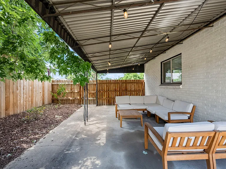 3240 Oneida St — Photo 21