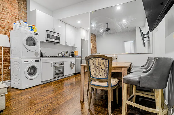 Rented by CPG Residential LLC | media 7