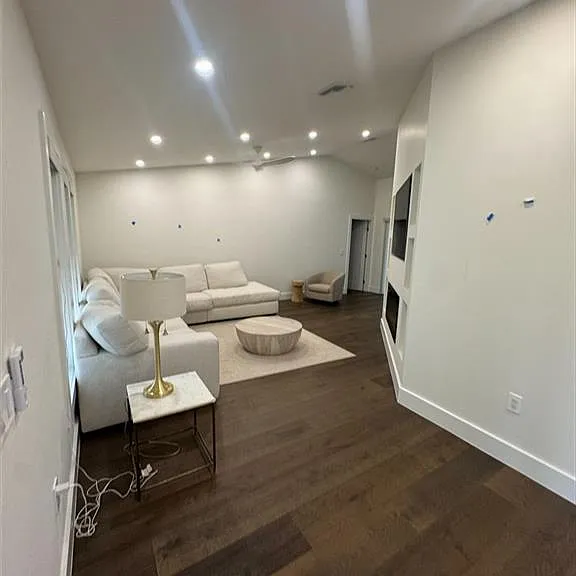 27500 Suffridge Dr — Photo 10
